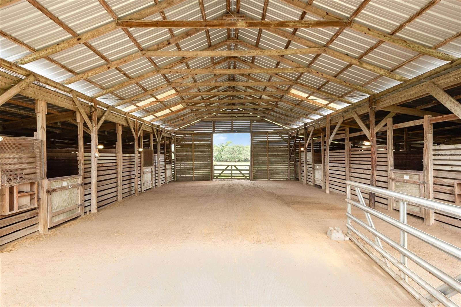 Image 18 of 25 For  Ohio Avenue 