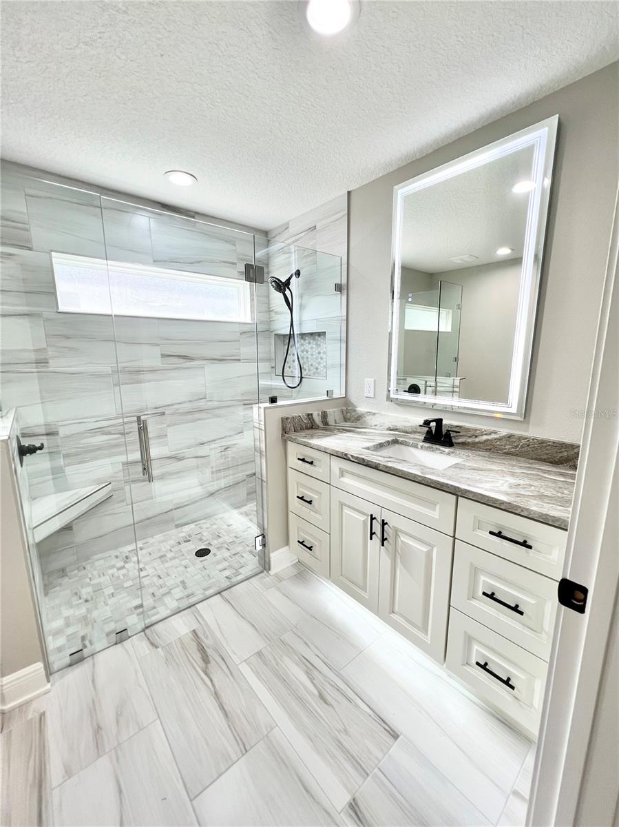 Image 21 of 33 For 6425 180th Circle