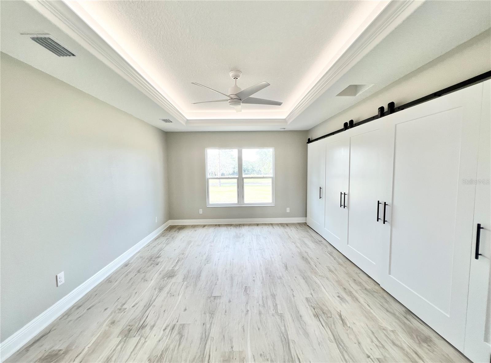 Image 7 of 33 For 6425 180th Circle