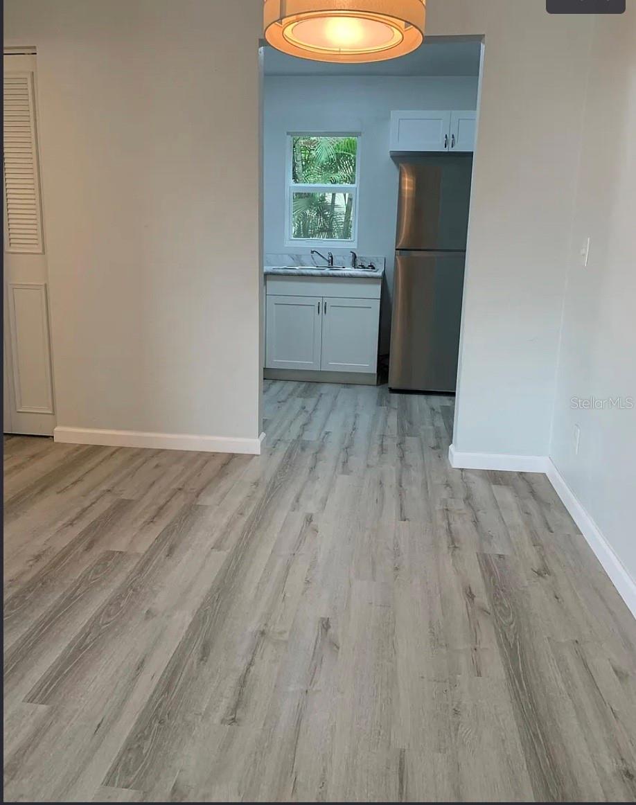 Image 4 of 11 For 4963 Viceroy Street A