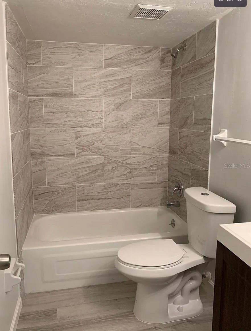 Image 8 of 11 For 4963 Viceroy Street A