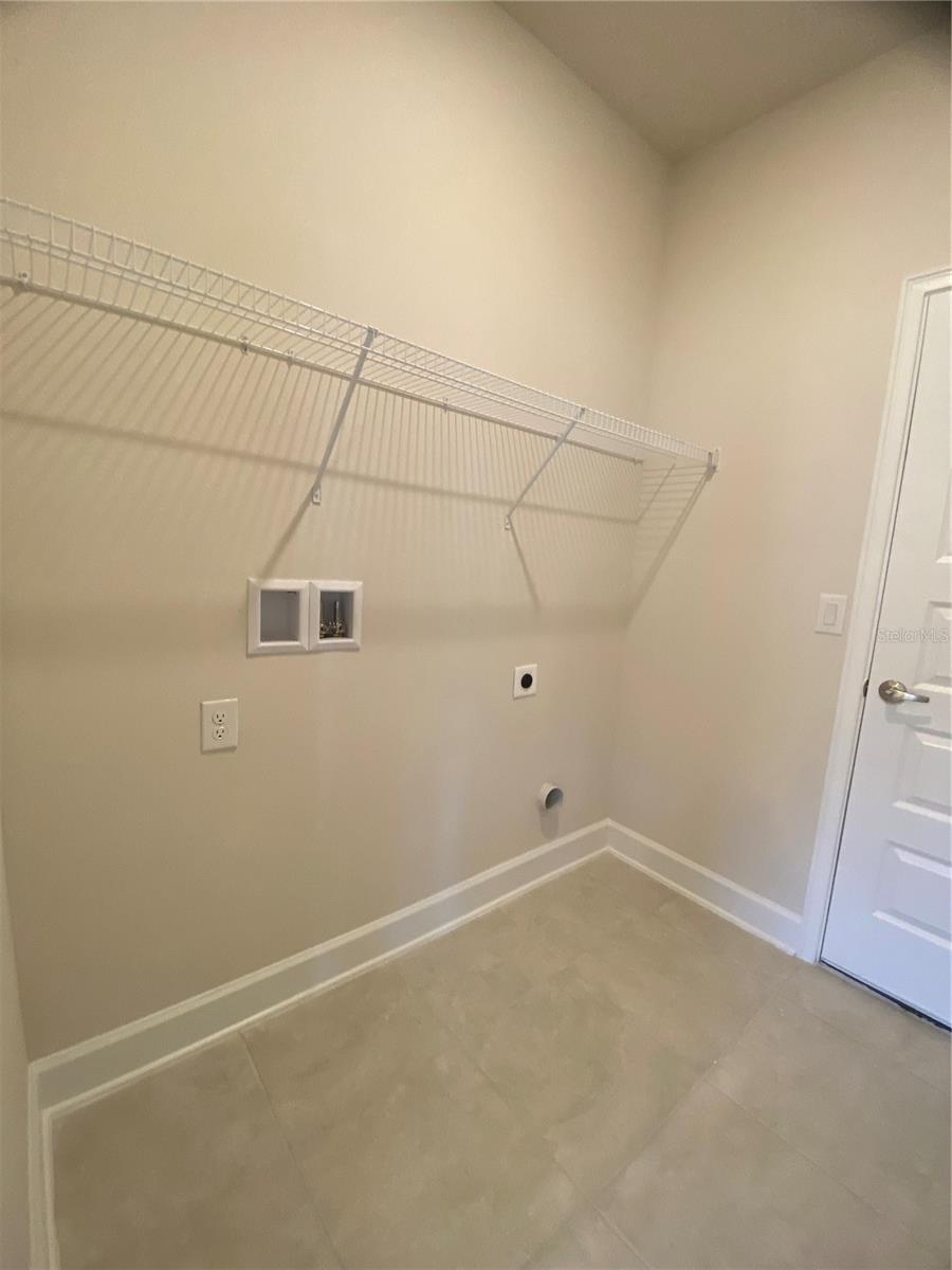 Image 34 of 38 For 4008 Sagefield Drive