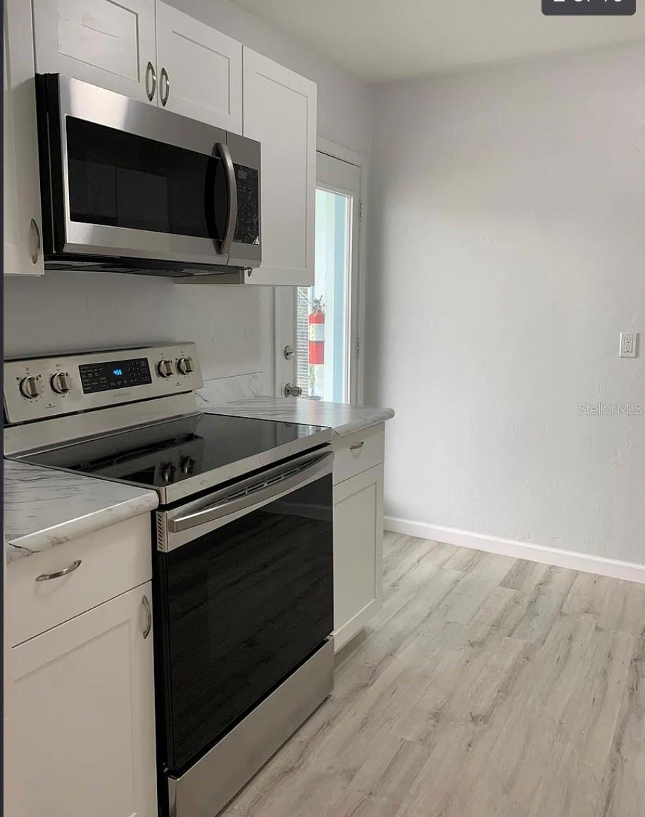 Image 10 of 12 For 4963 Viceroy Street B