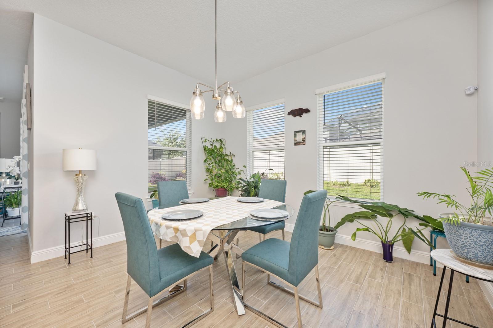 Image 23 of 68 For 5220 Lake Washington Street