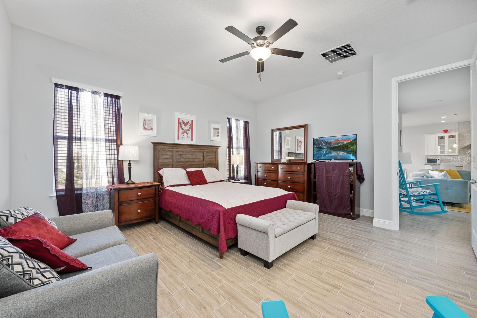 Image 29 of 68 For 5220 Lake Washington Street