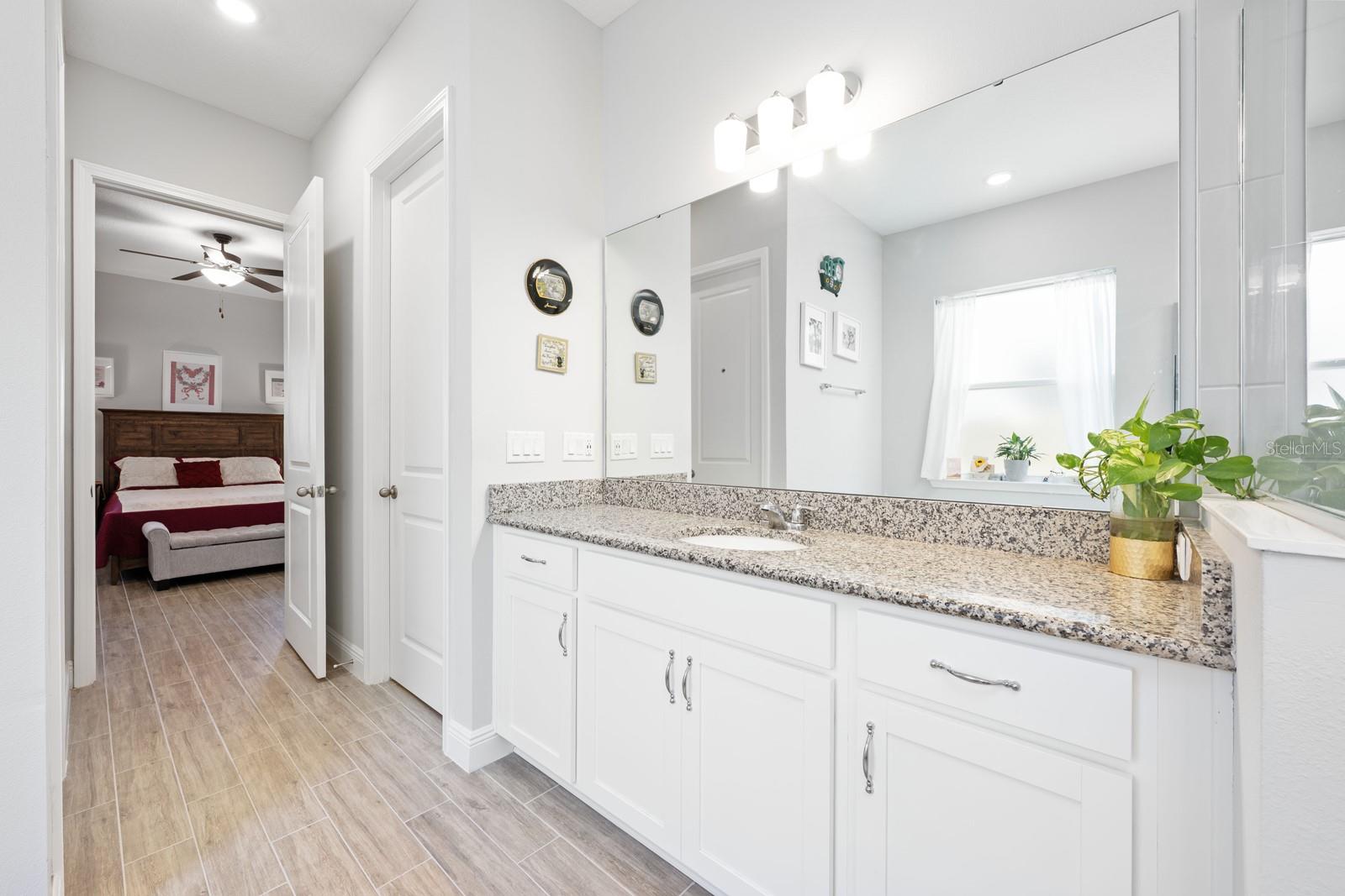 Image 30 of 68 For 5220 Lake Washington Street