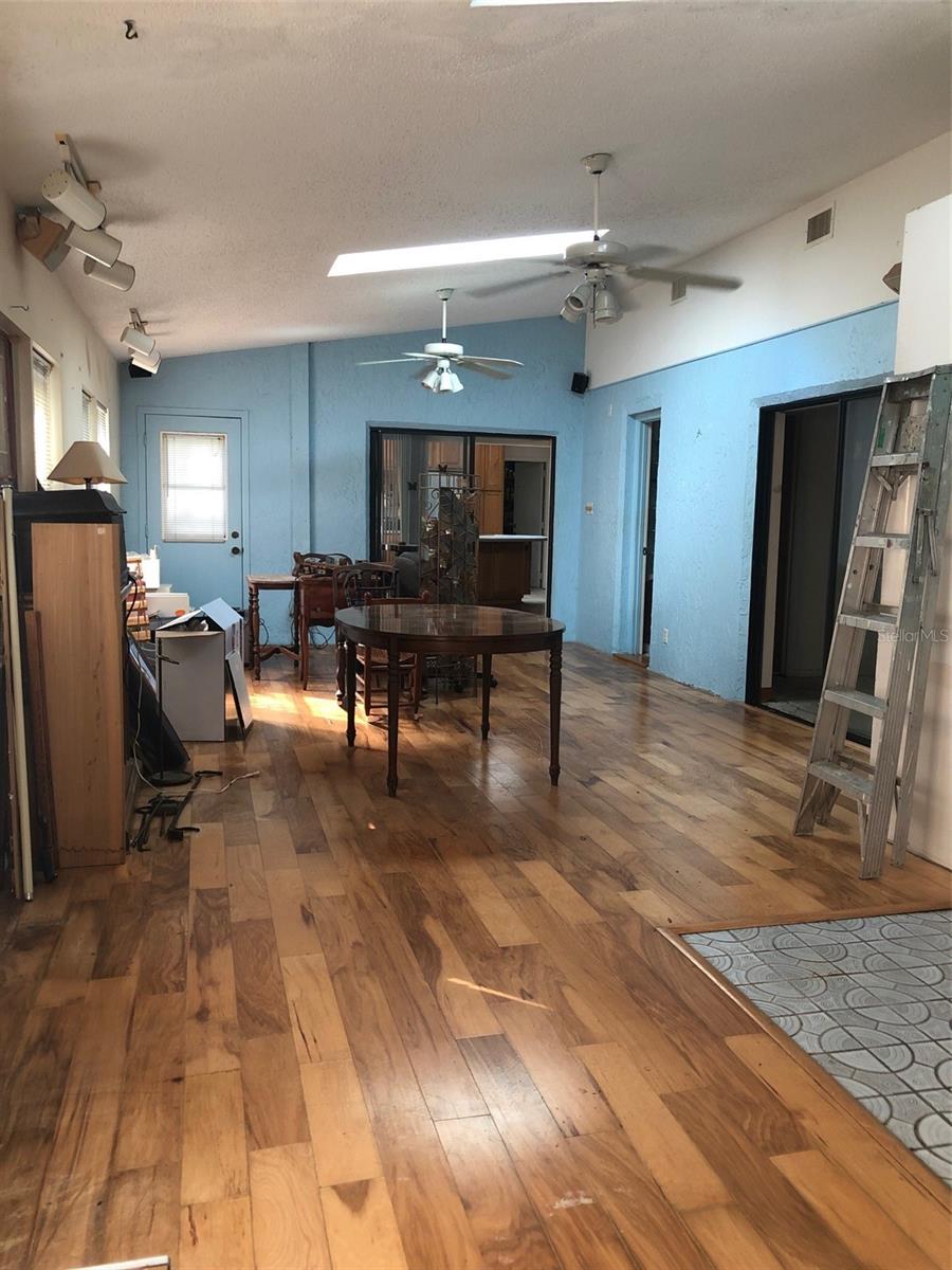 Image 12 of 24 For 149 Mellonville Avenue