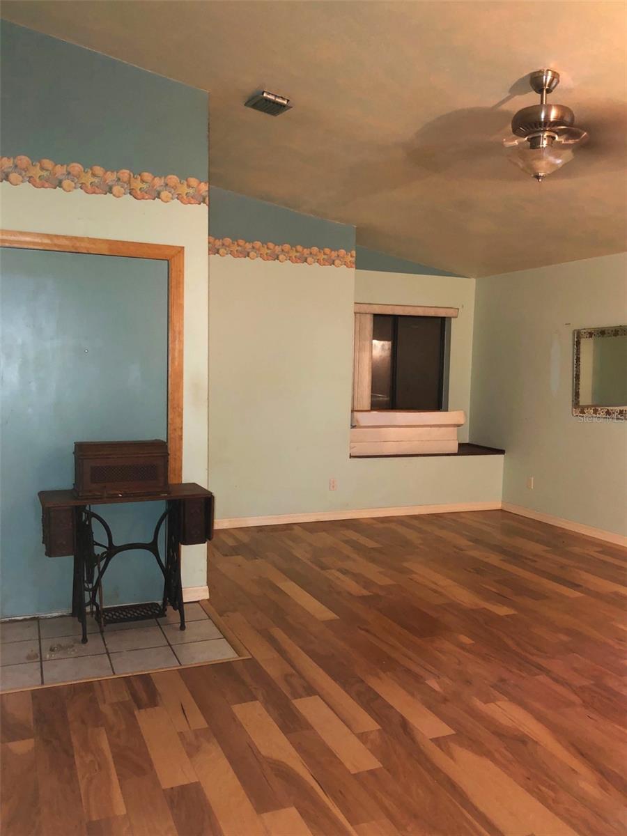 Image 3 of 24 For 149 Mellonville Avenue