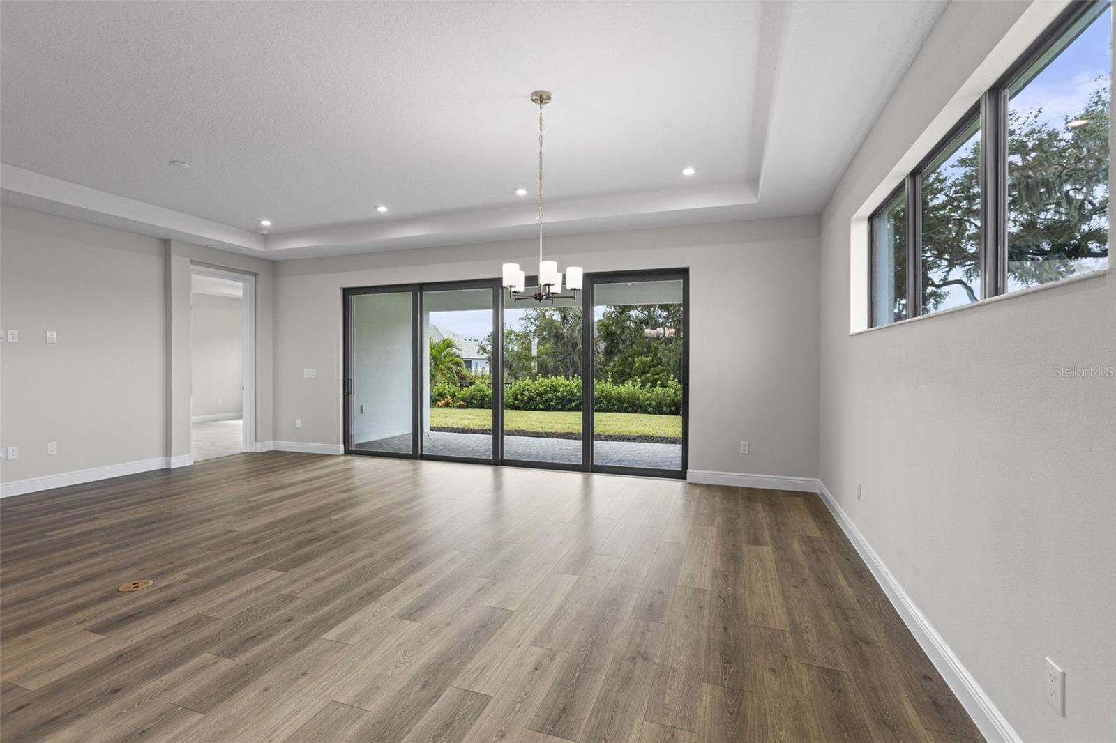 Image 13 of 34 For 14359 Hammock Oak Street