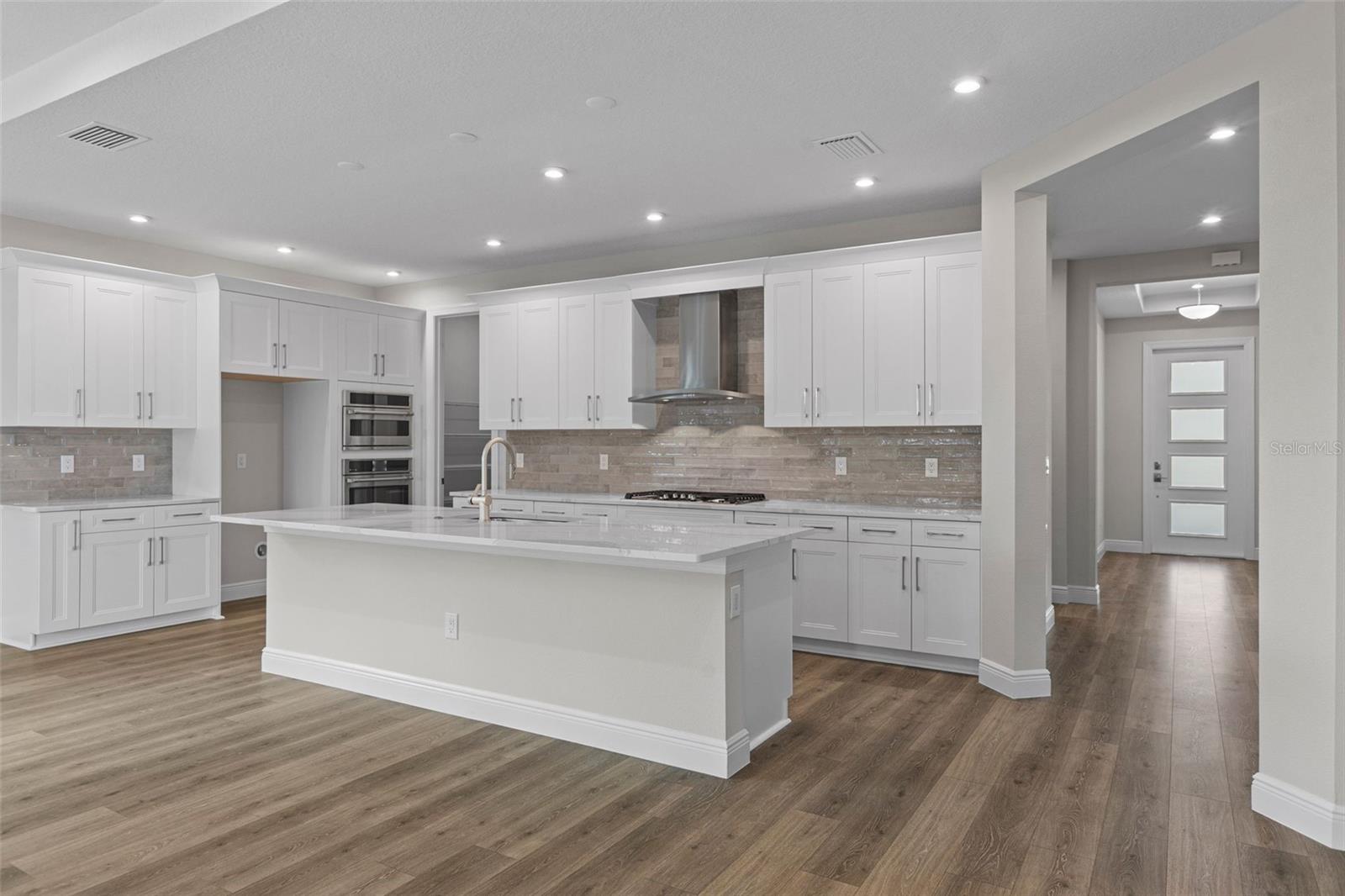 Image 3 of 34 For 14359 Hammock Oak Street