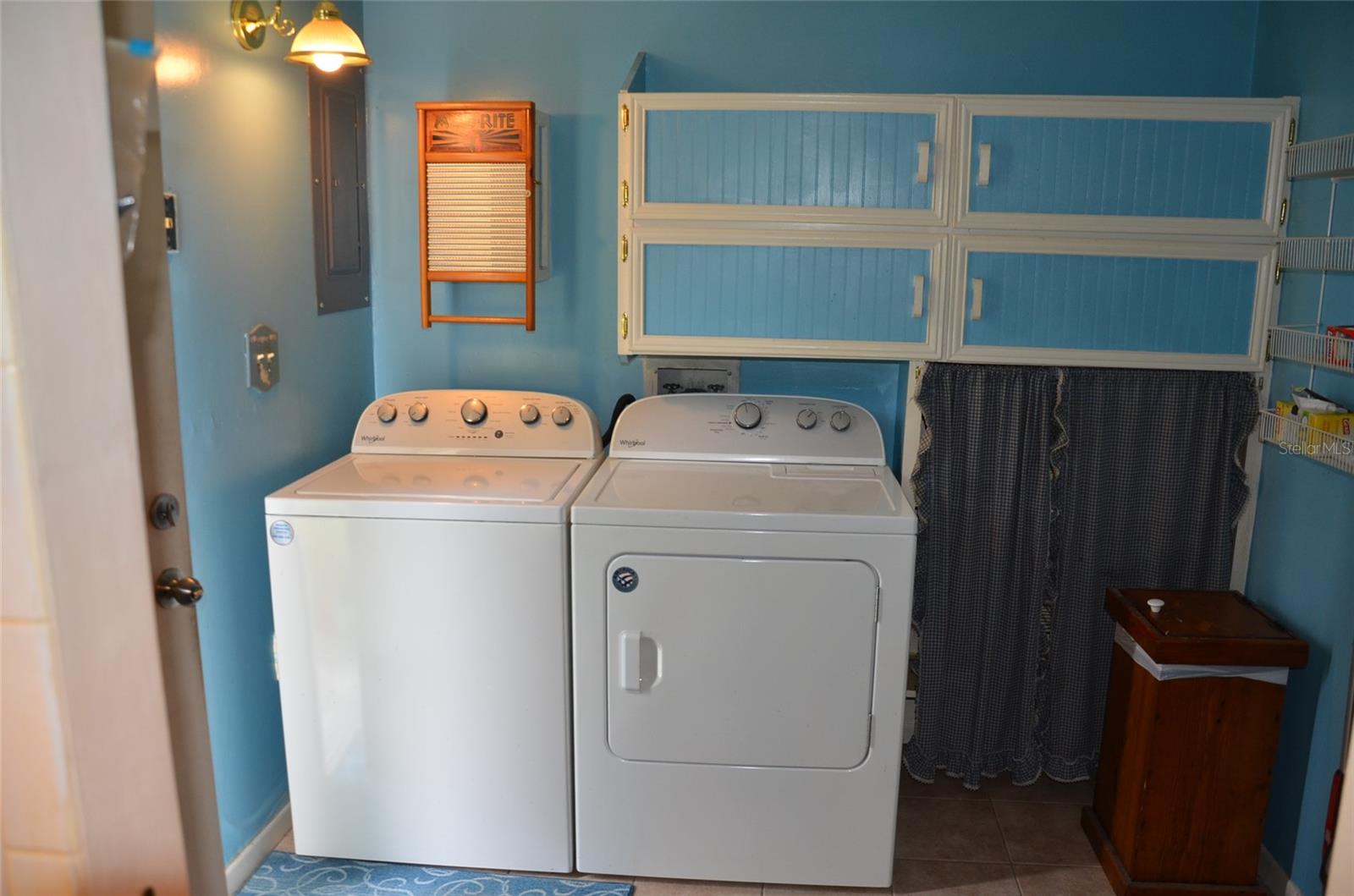 Image 16 of 21 For 2851 Little Laurel Way