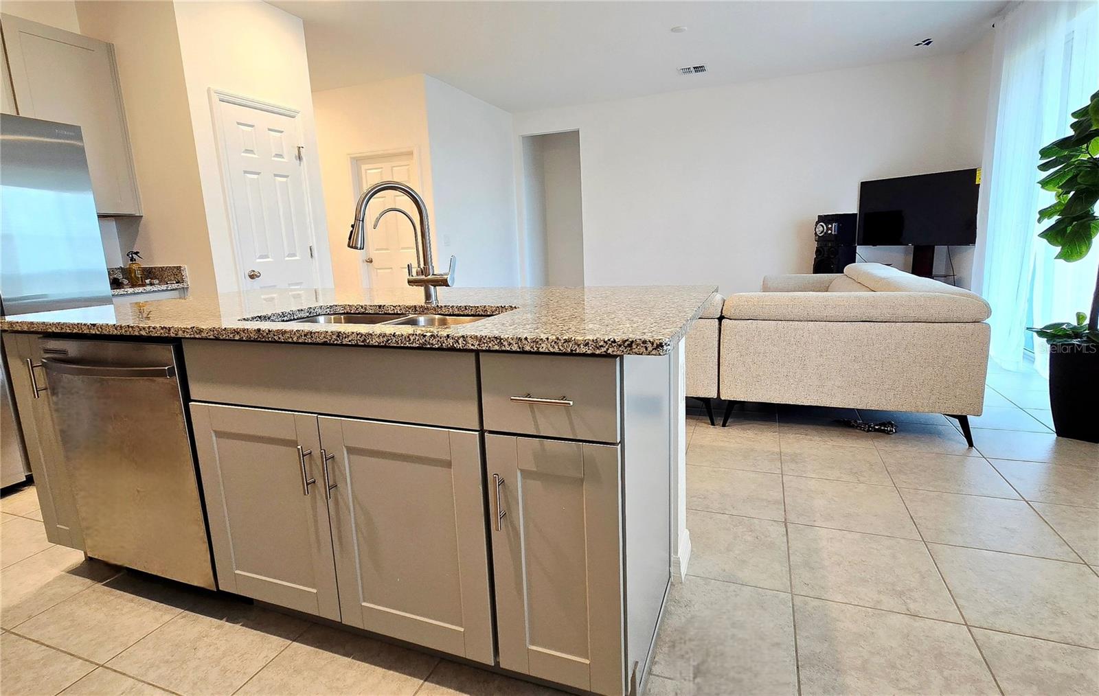 Image 13 of 36 For 301 Tarpon Bay Boulevard