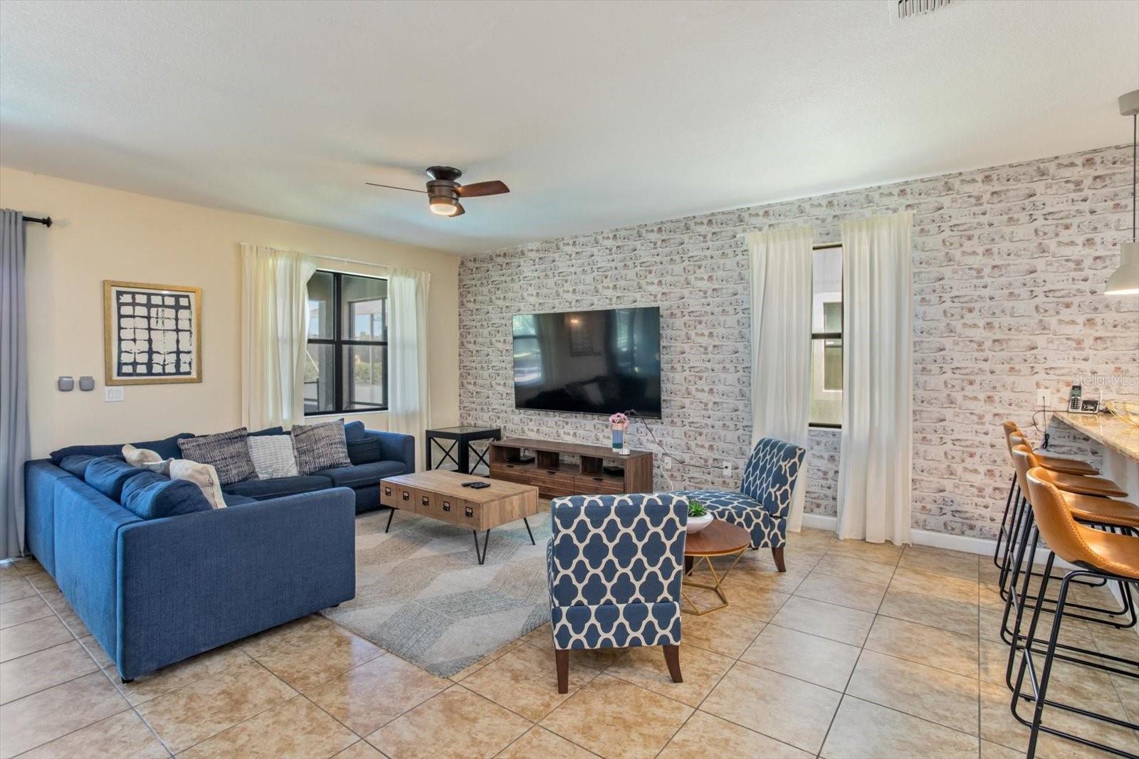 Image 15 of 36 For 1416 Moon Valley Drive