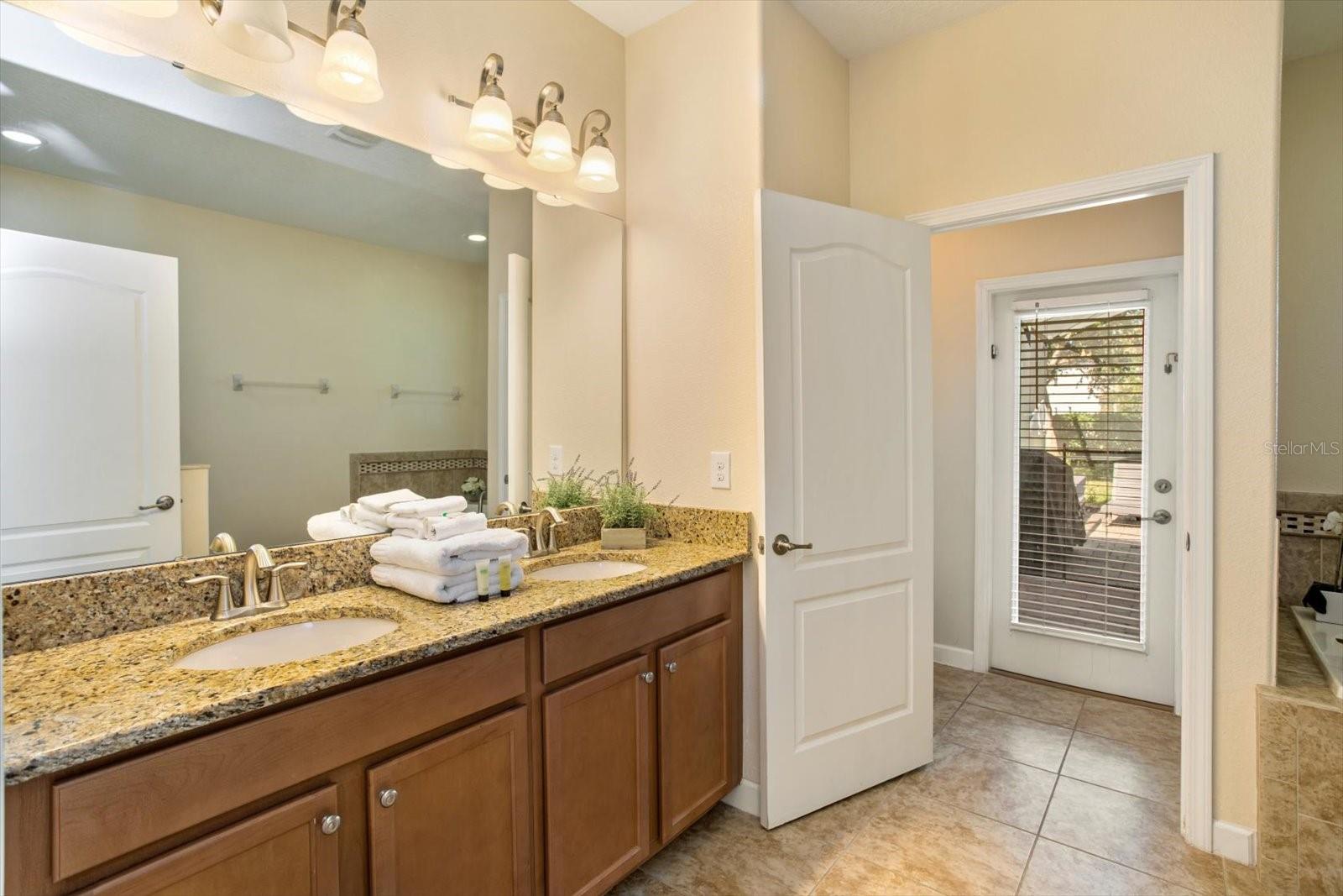 Image 9 of 36 For 1416 Moon Valley Drive