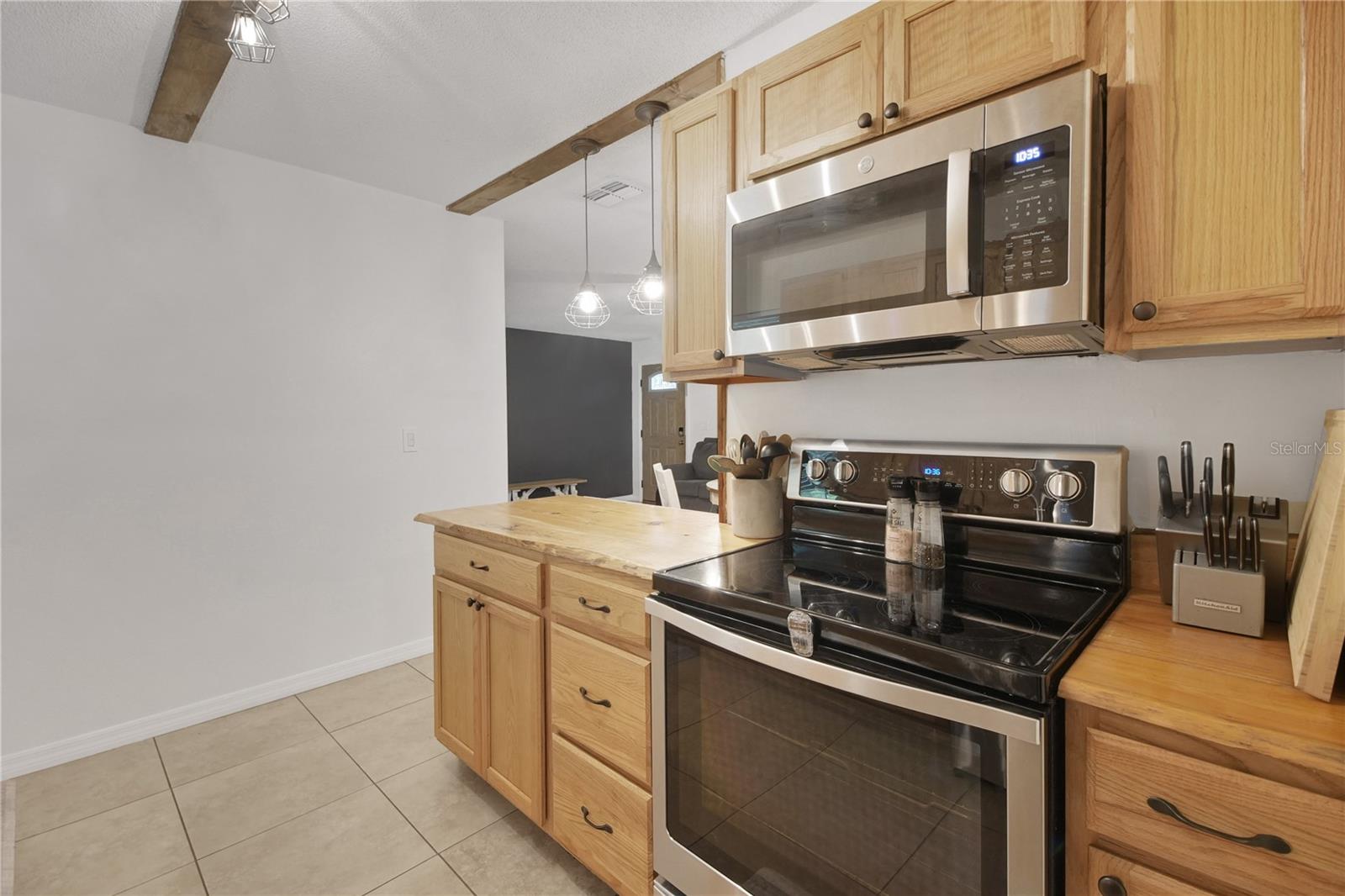 Image 20 of 64 For 40747 2nd Avenue