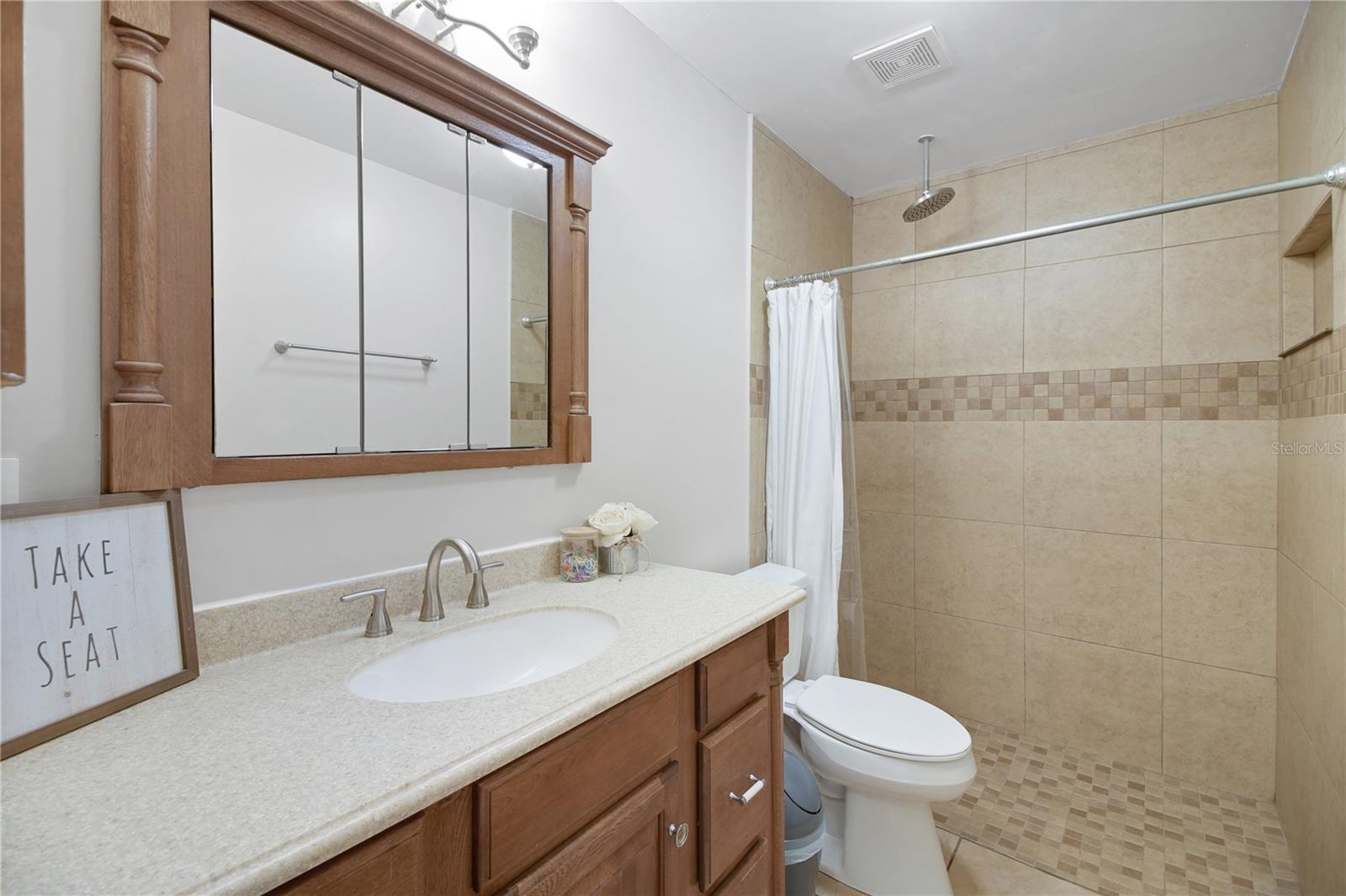 Image 37 of 64 For 40747 2nd Avenue