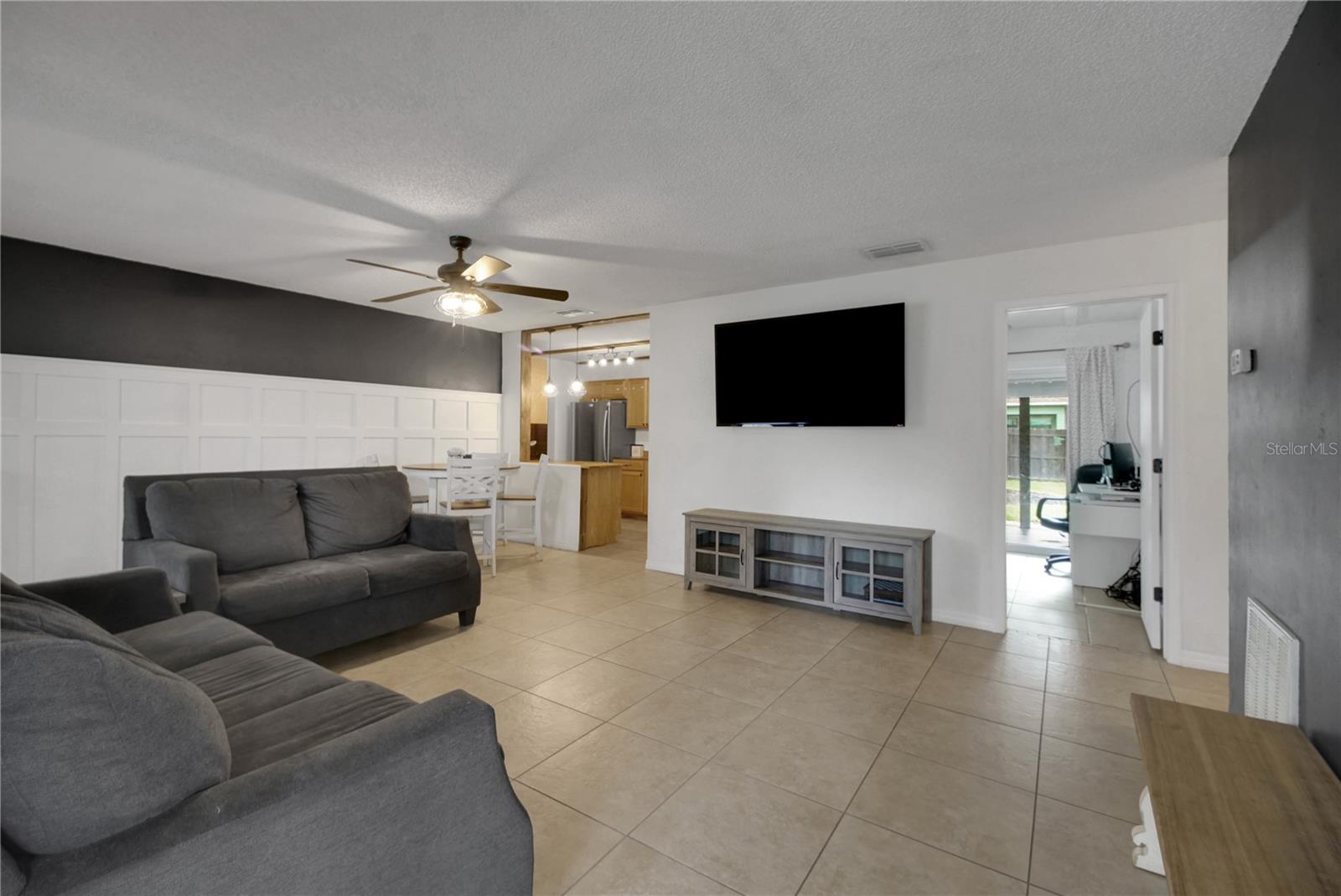 Image 4 of 64 For 40747 2nd Avenue