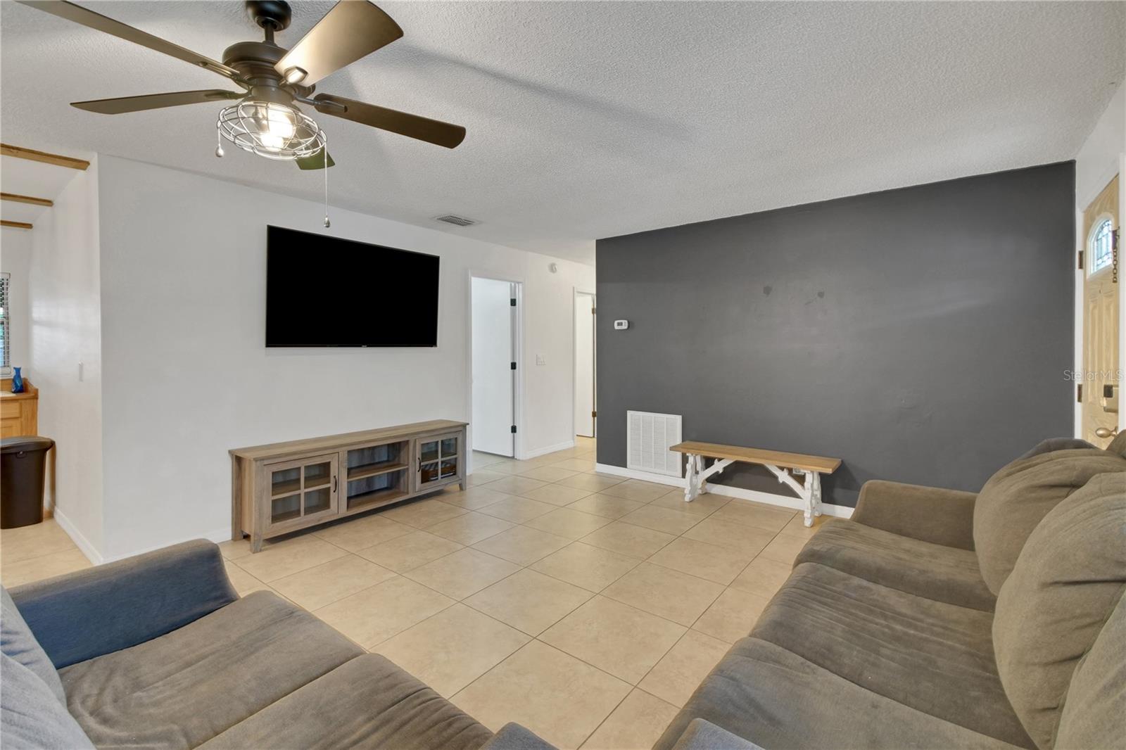 Image 5 of 64 For 40747 2nd Avenue