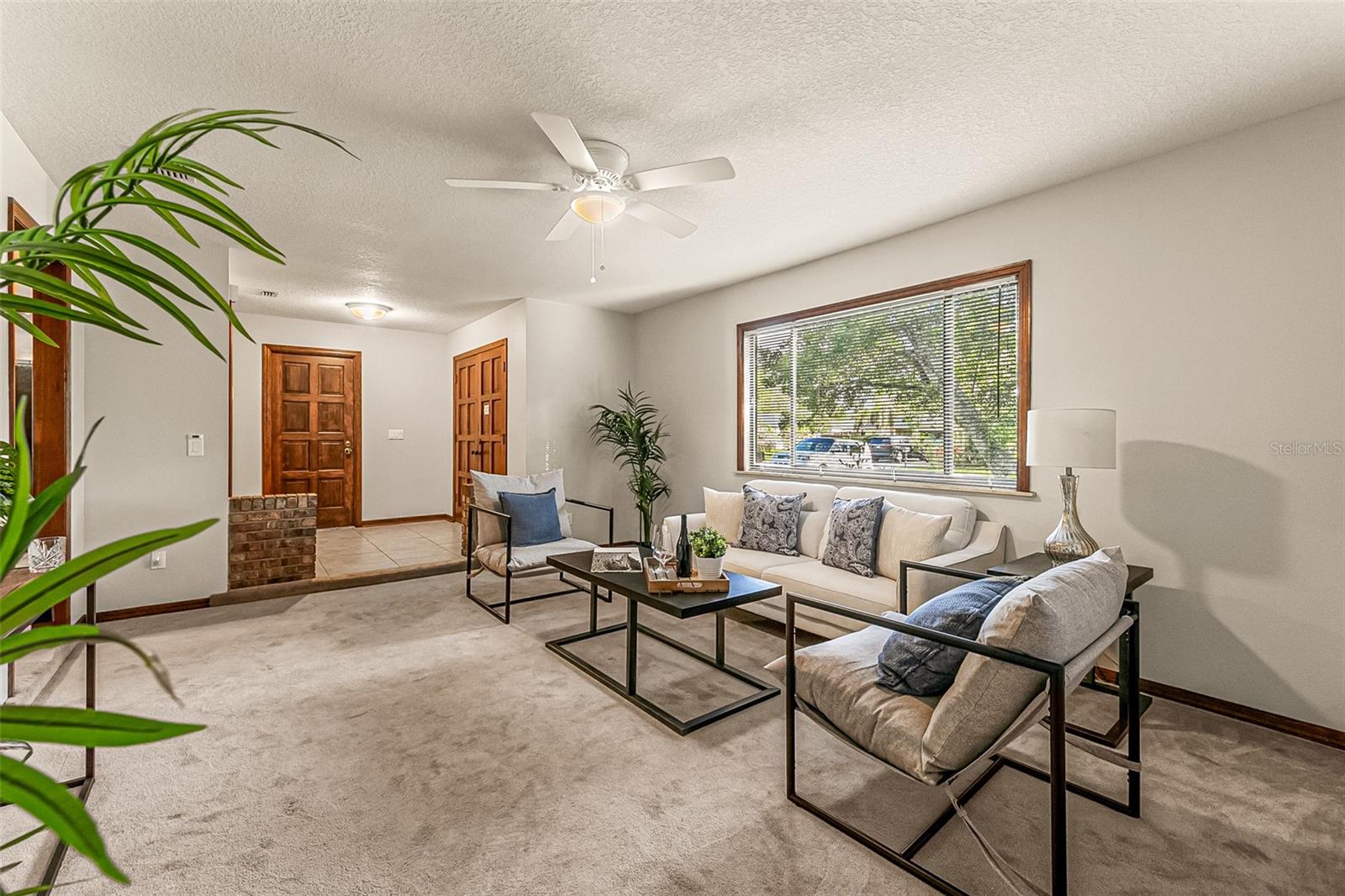 Image 4 of 38 For 568 Gainsboro