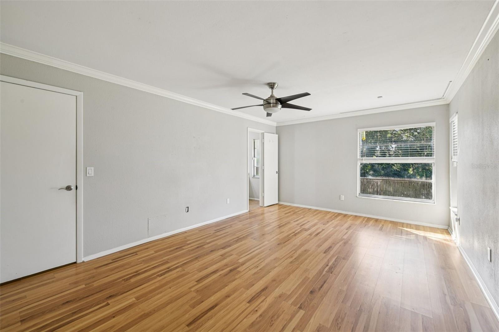 Listing photo id 19 for 6572 Whirlaway Circle