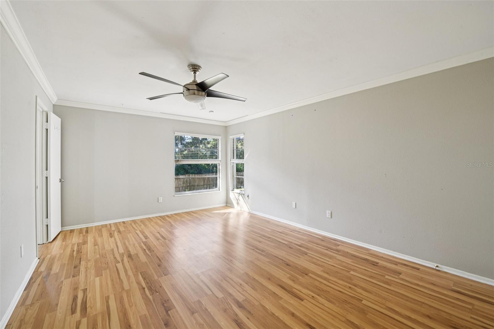 Listing photo id 20 for 6572 Whirlaway Circle