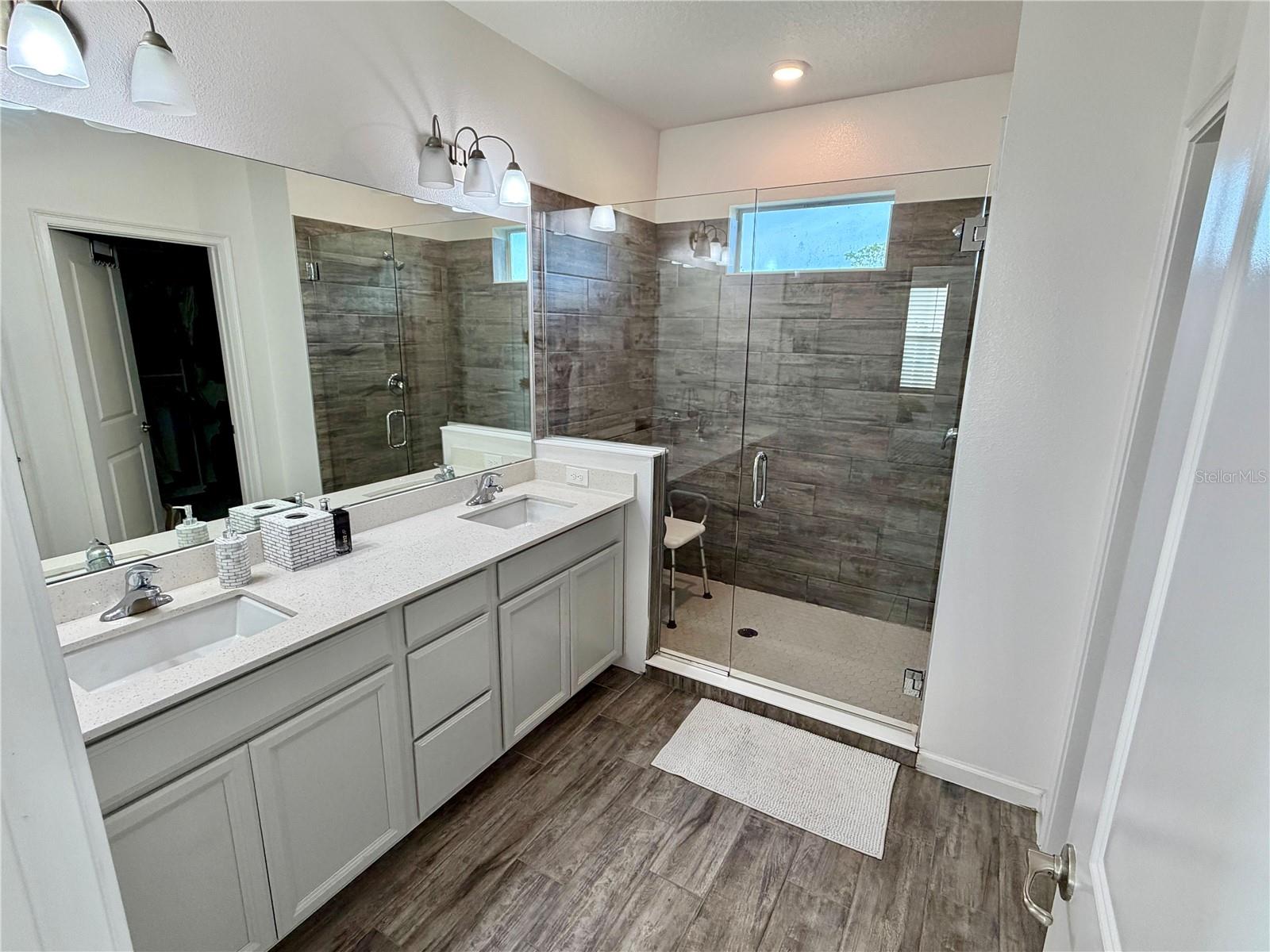 Image 42 of 62 For 17876 Passionflower Circle