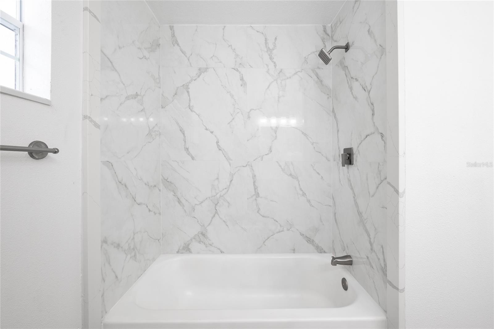 Image 17 of 34 For 328 Alpine Street