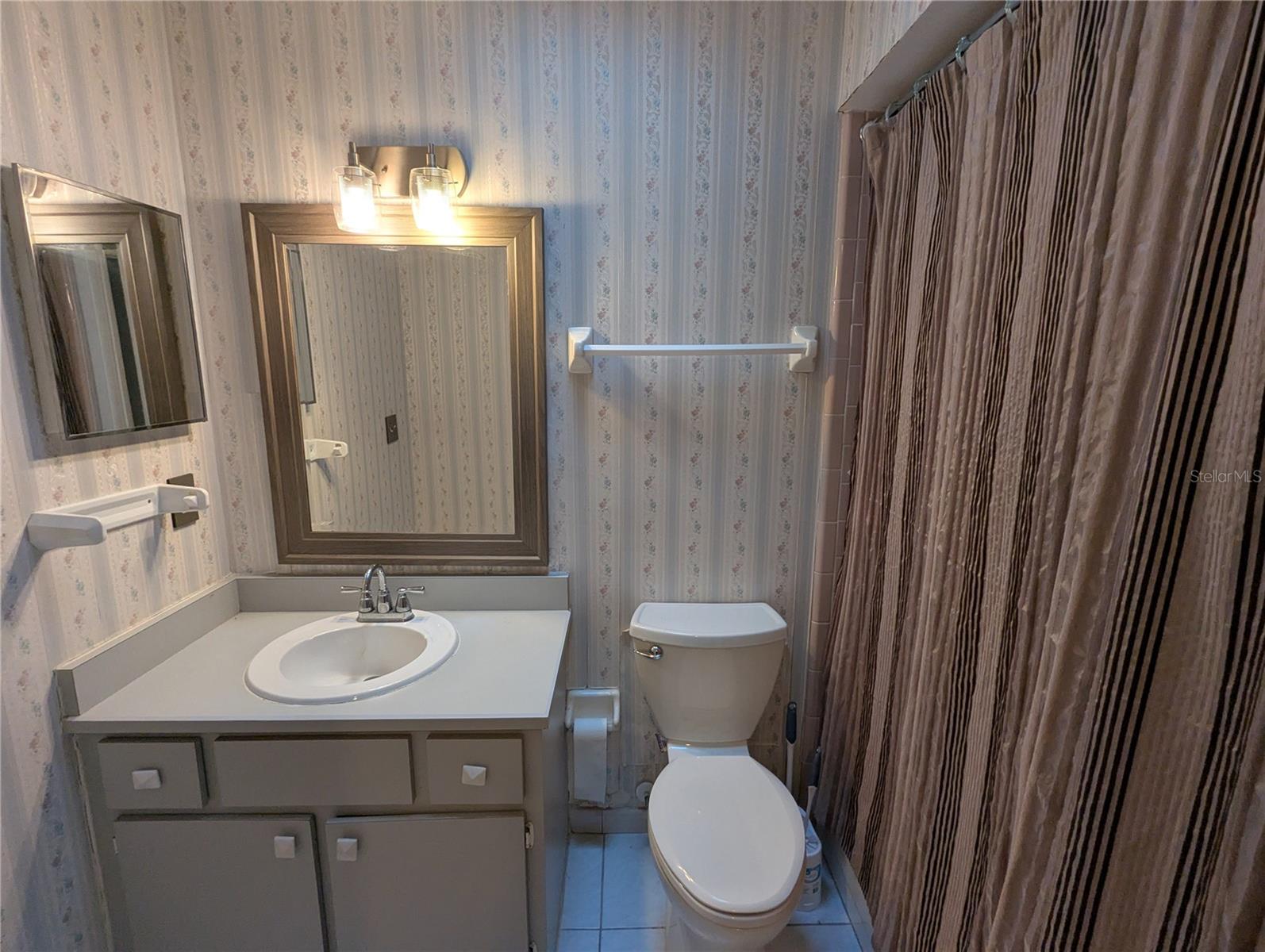 Image 10 of 19 For 5427 Nokomis Circle