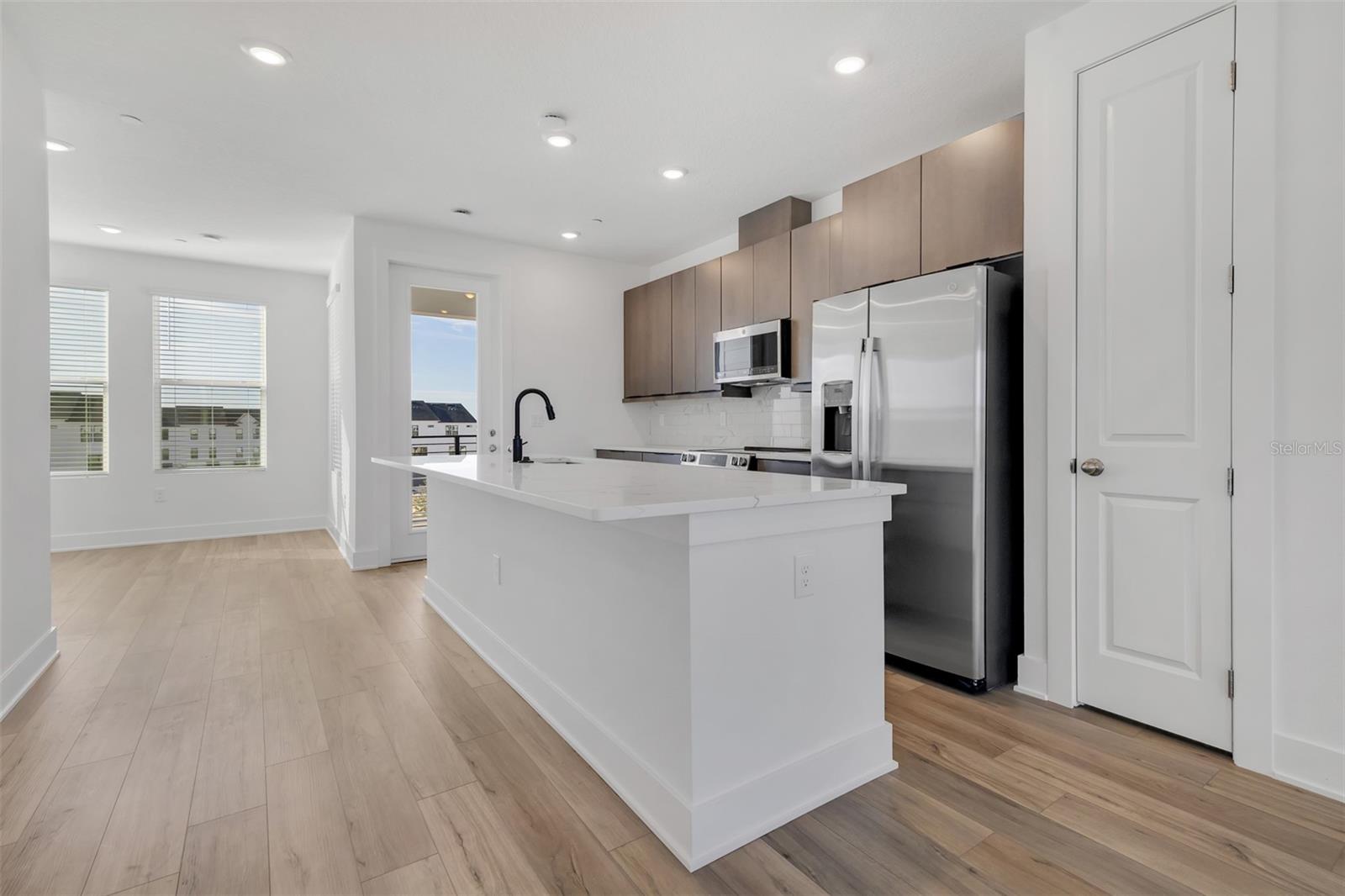 Image 12 of 28 For 15399 Hamlin Park Drive