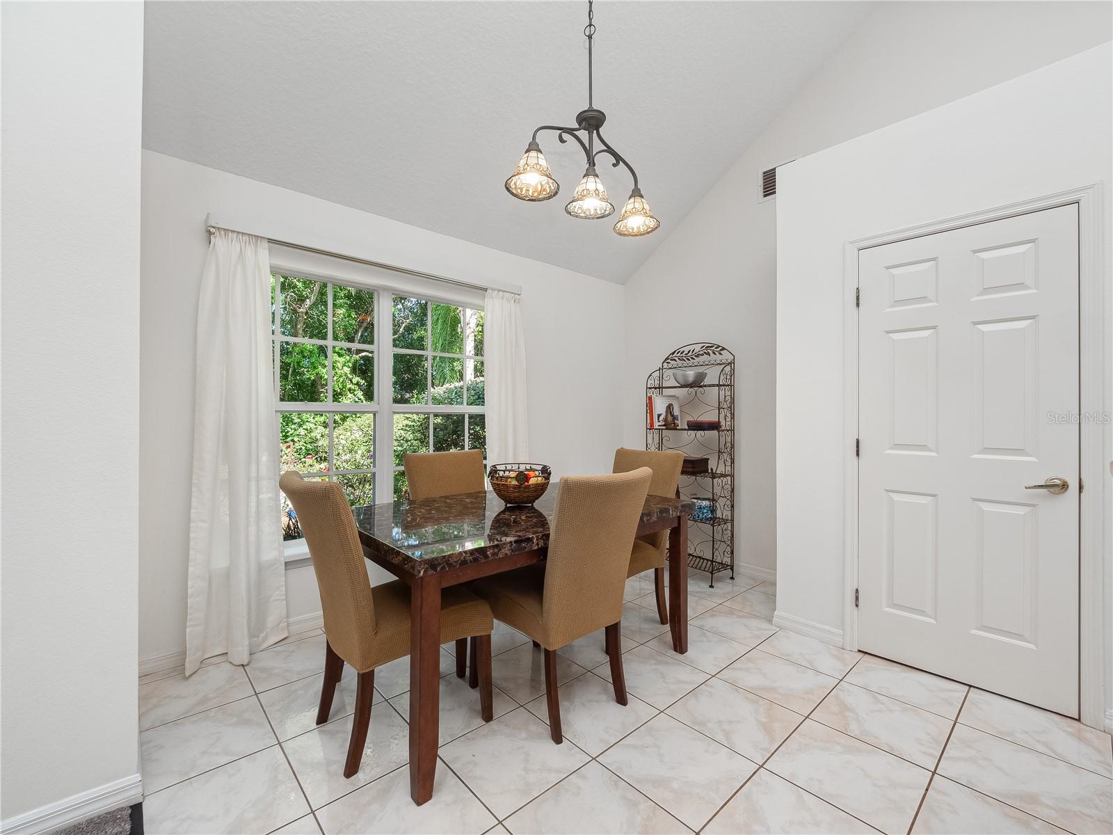 Image 10 of 20 For 1041 Pearl Tree Road