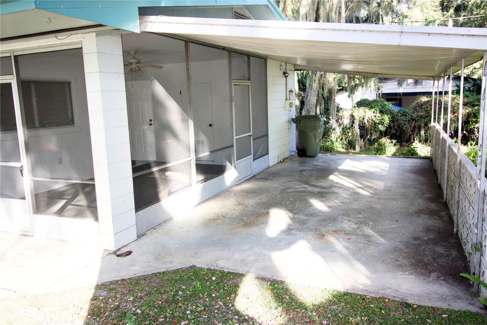 Image 21 of 33 For 1320 Spartan Avenue