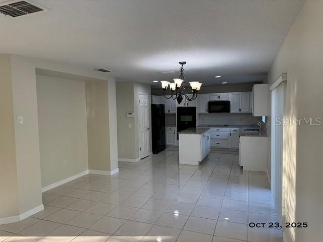 Image 14 of 35 For 413 Country Cottage Lane