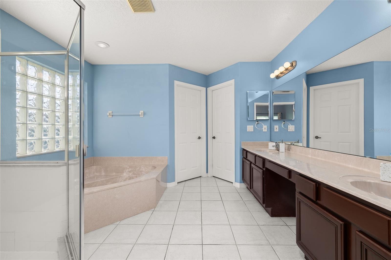 Image 29 of 87 For 6717 Sylvan Woods Drive