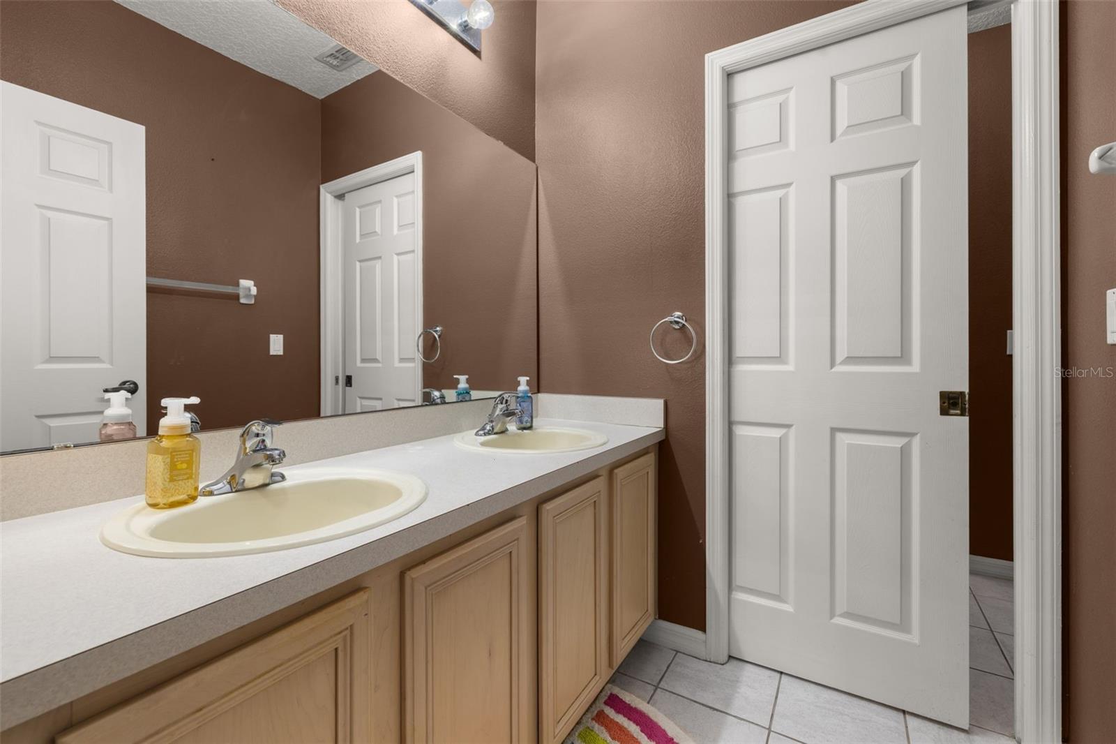 Image 38 of 87 For 6717 Sylvan Woods Drive