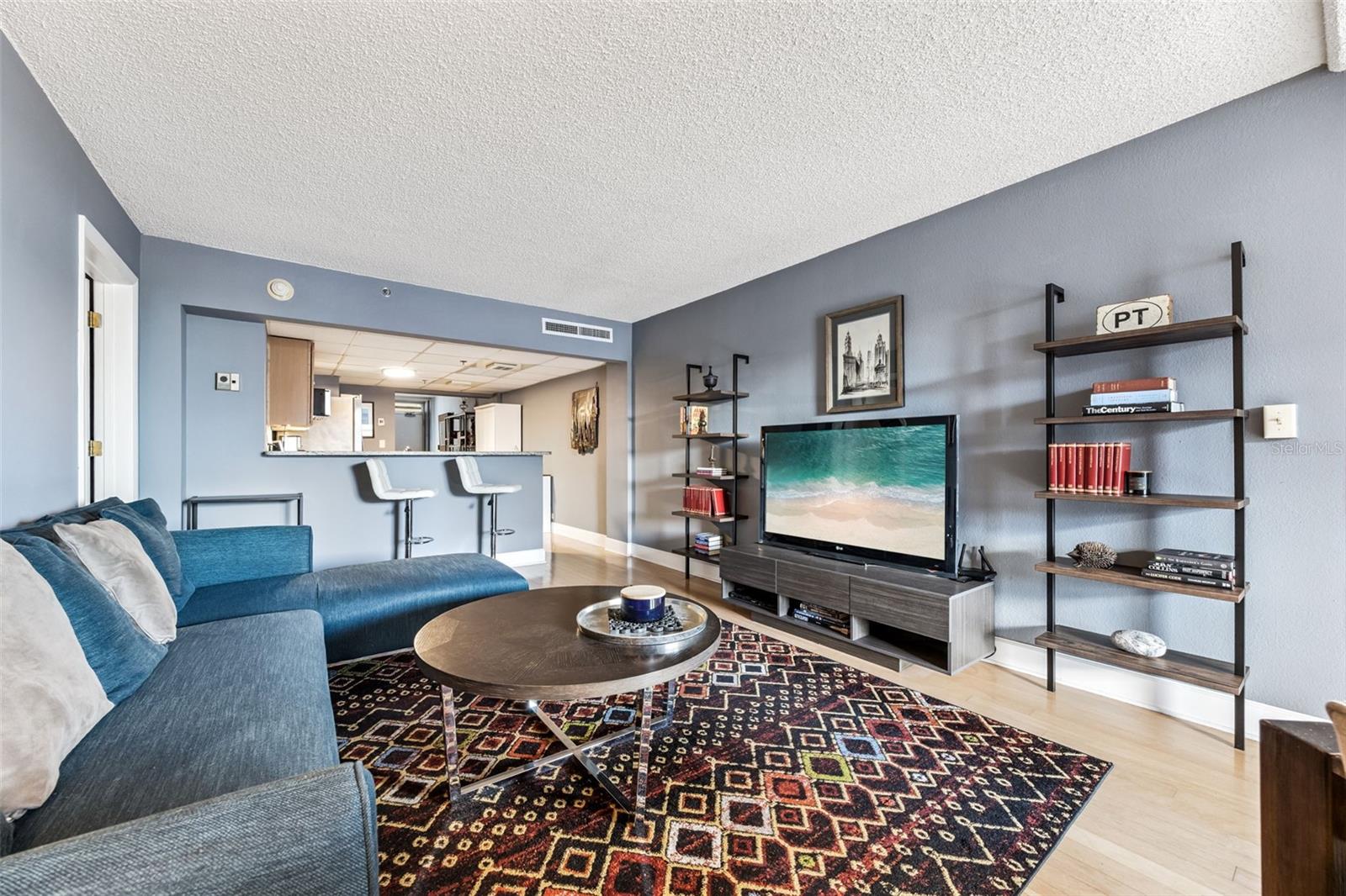 Image 13 of 63 For 151 Washington Street 518