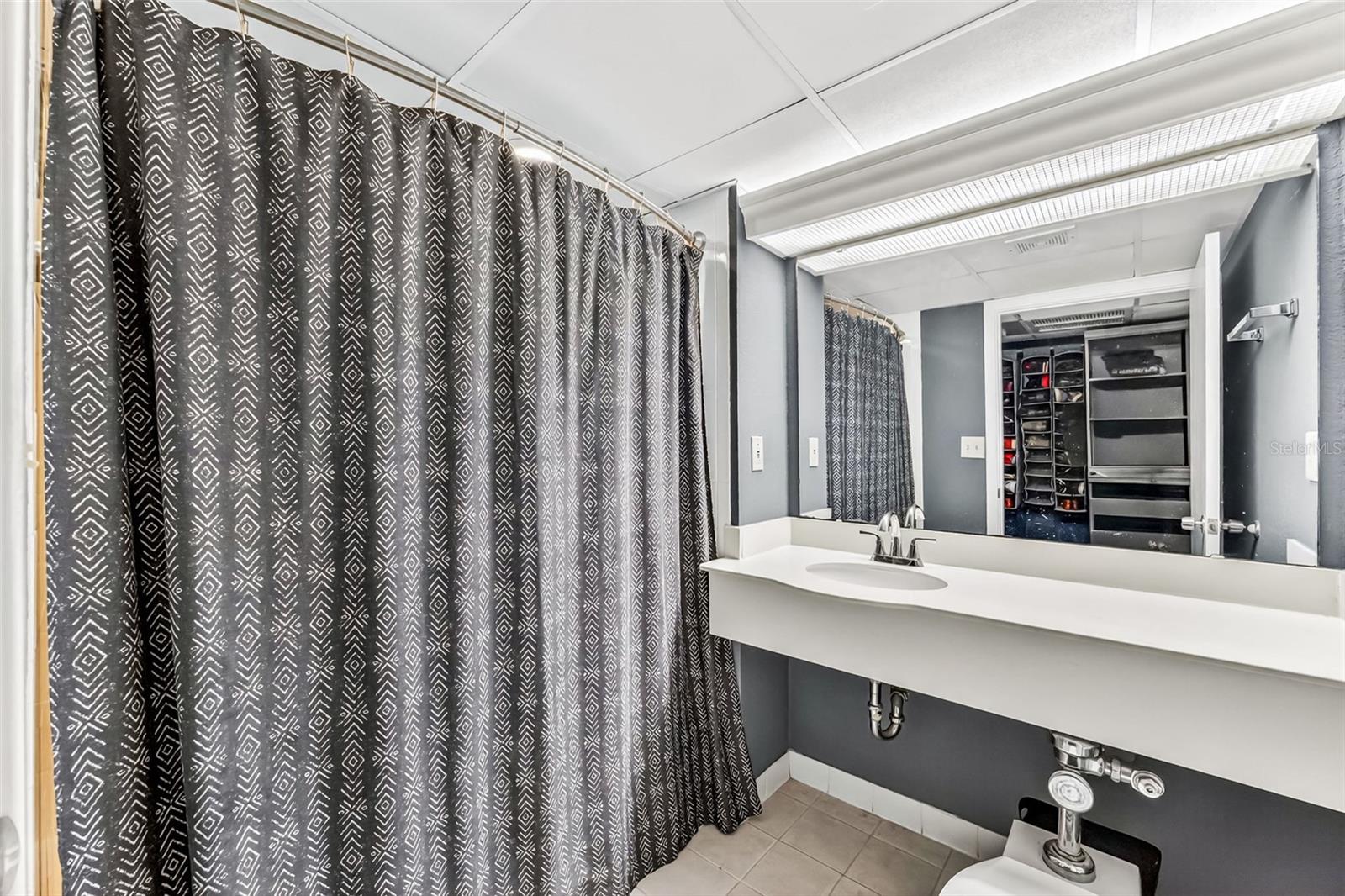 Image 16 of 63 For 151 Washington Street 518