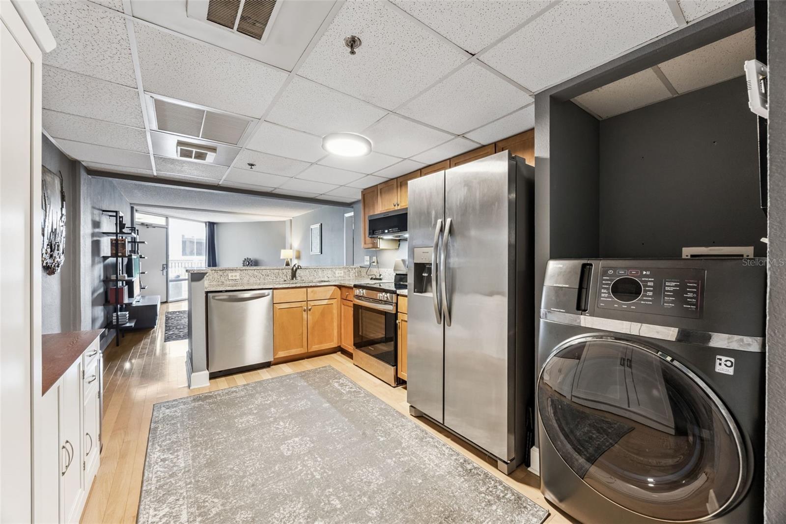 Image 3 of 63 For 151 Washington Street 518