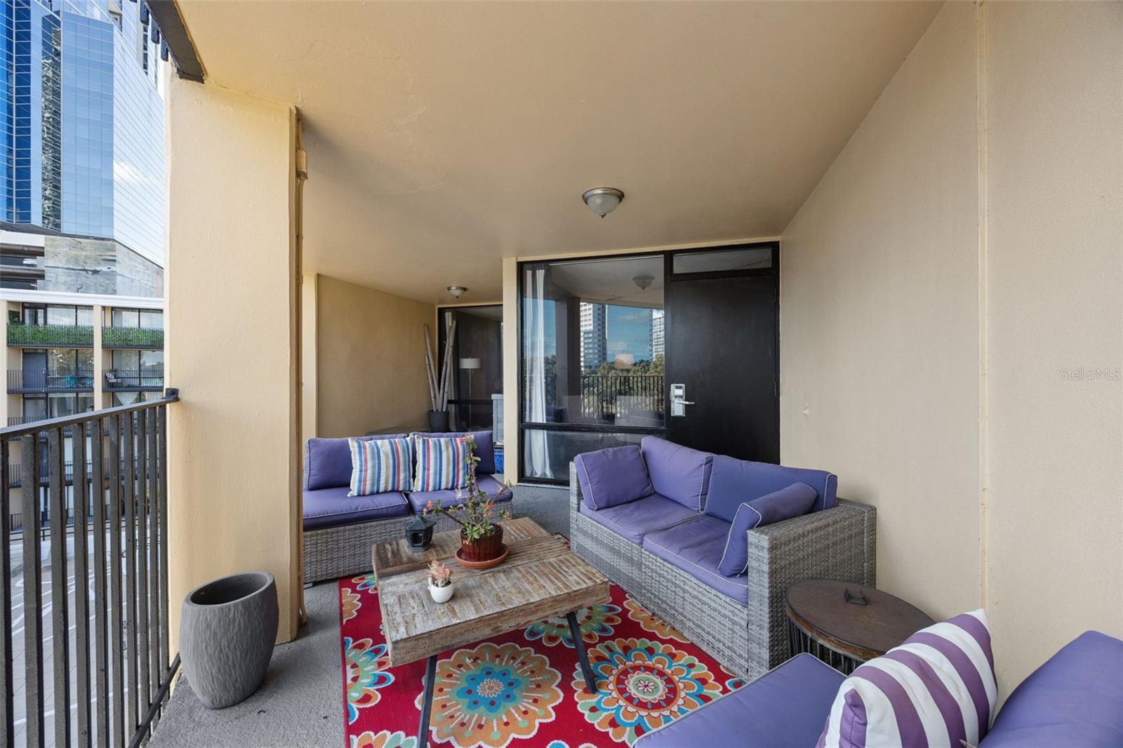 Image 6 of 63 For 151 Washington Street 518