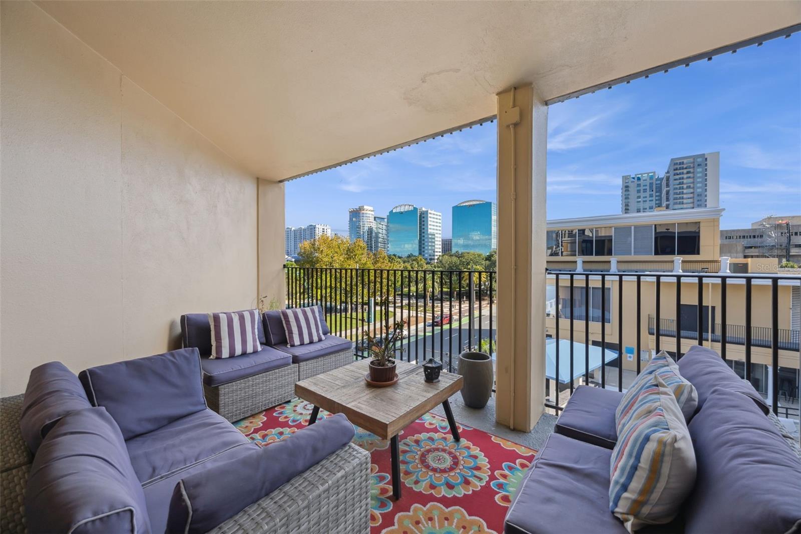 Image 7 of 63 For 151 Washington Street 518