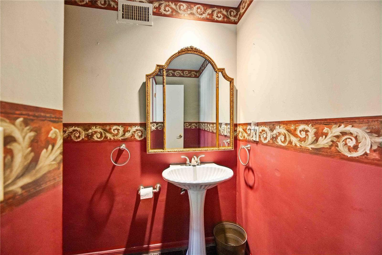 Image 15 of 37 For 503 Spoonbill Way