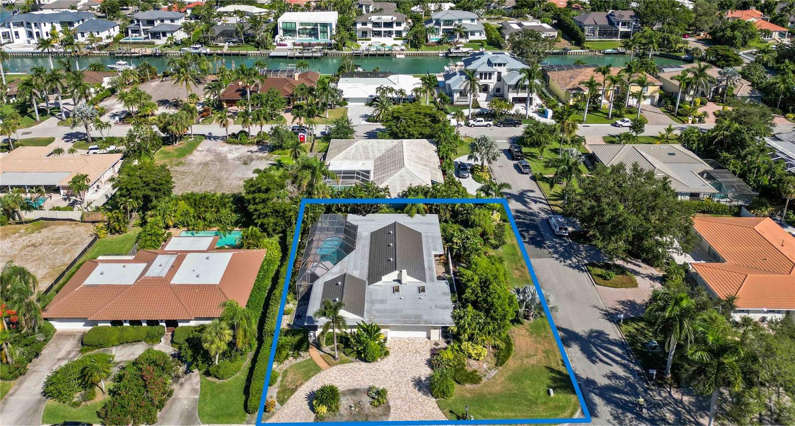 Image 2 of 37 For 503 Spoonbill Way