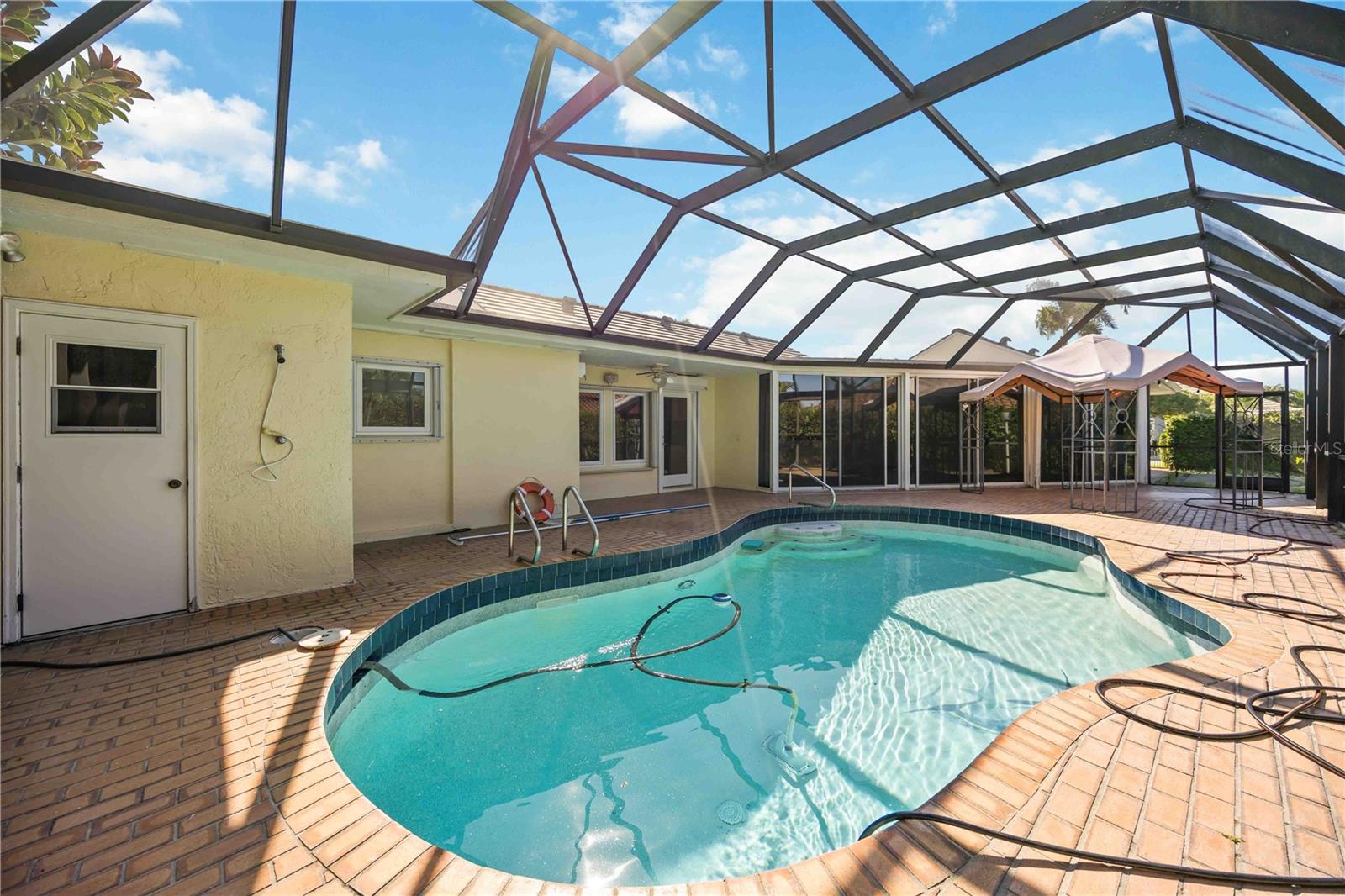 Image 21 of 37 For 503 Spoonbill Way