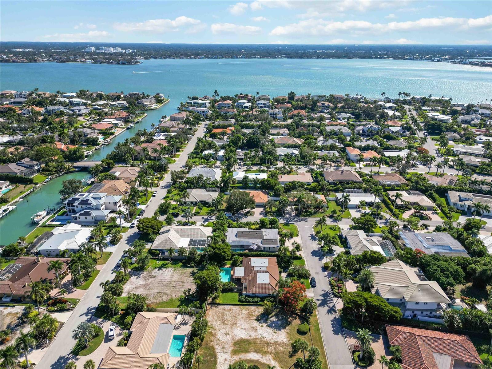 Image 28 of 37 For 503 Spoonbill Way