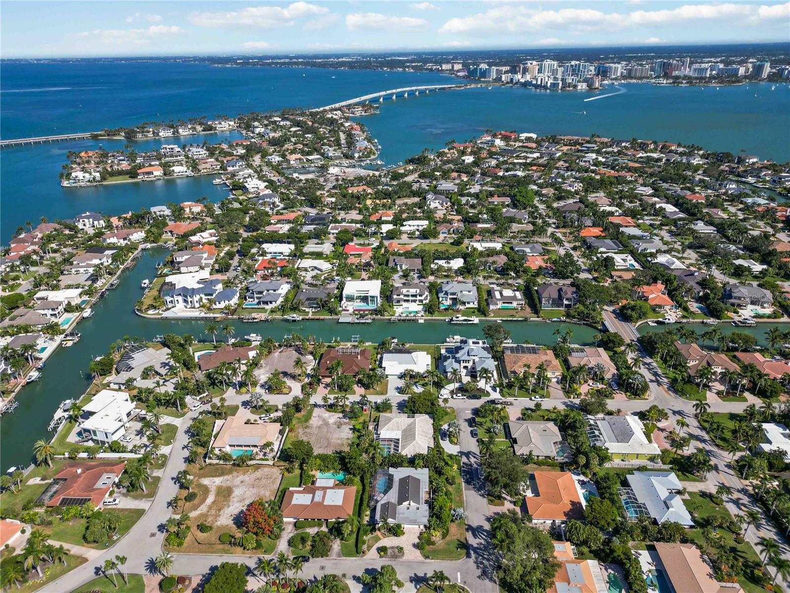 Image 31 of 37 For 503 Spoonbill Way