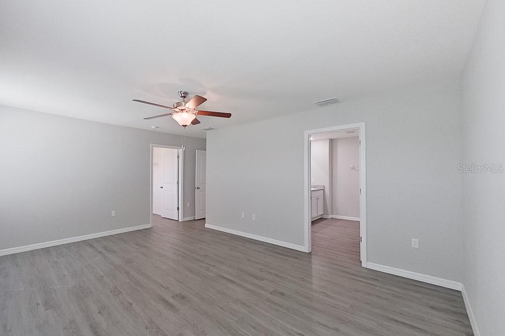 Image 18 of 23 For 8740 43rd Terrace