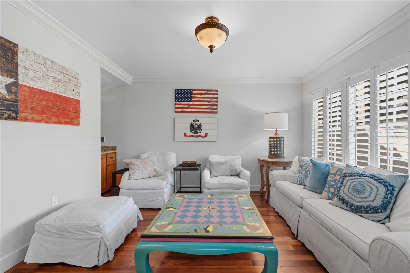 Image 14 of 41 For 1150 Kenwood Avenue