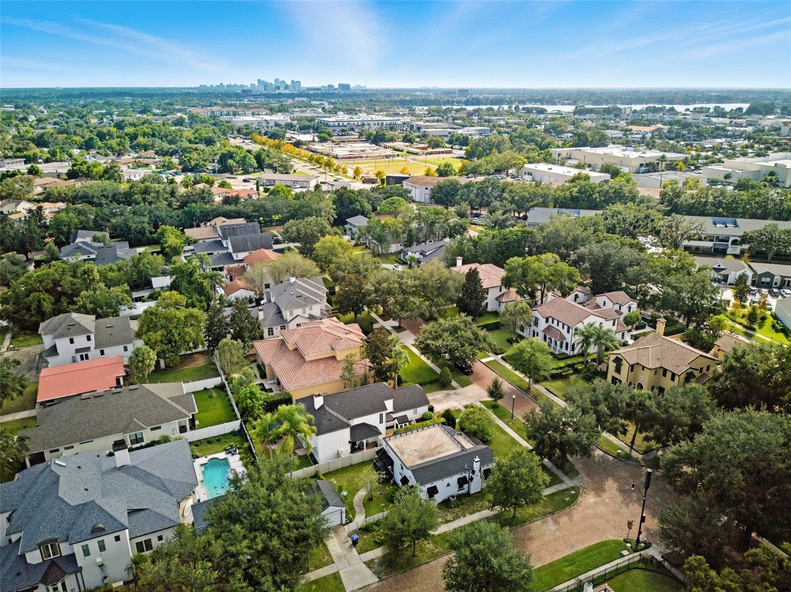 Image 35 of 41 For 1150 Kenwood Avenue