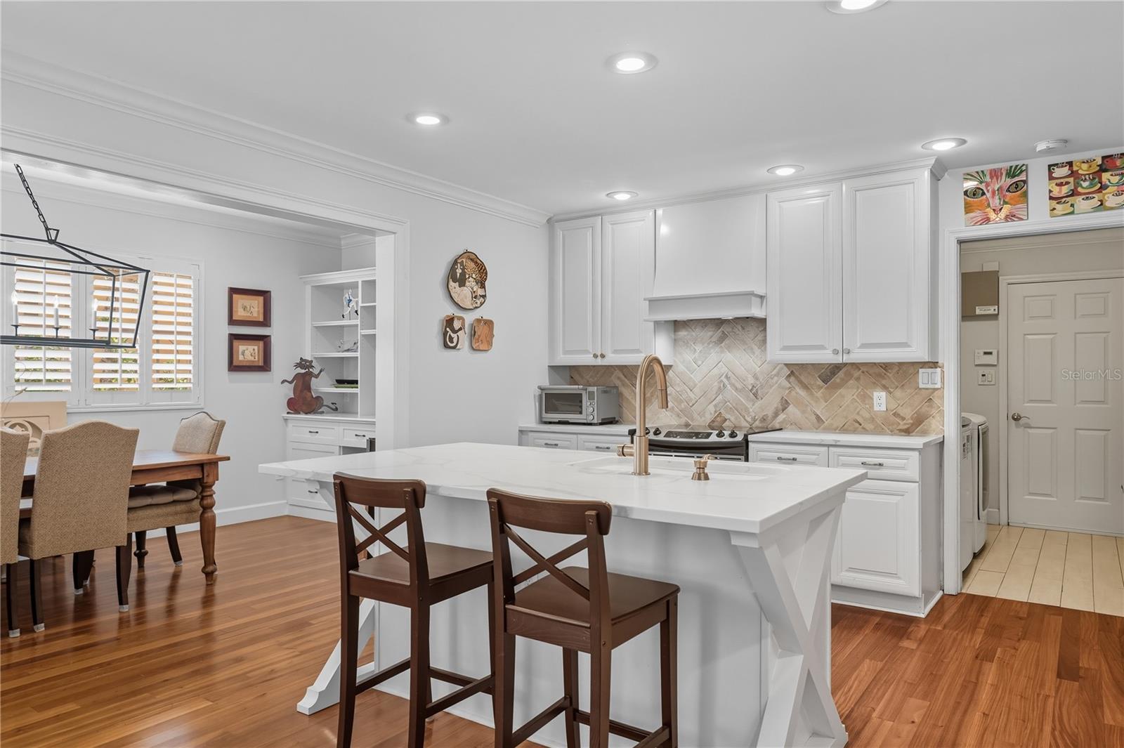 Image 9 of 41 For 1150 Kenwood Avenue