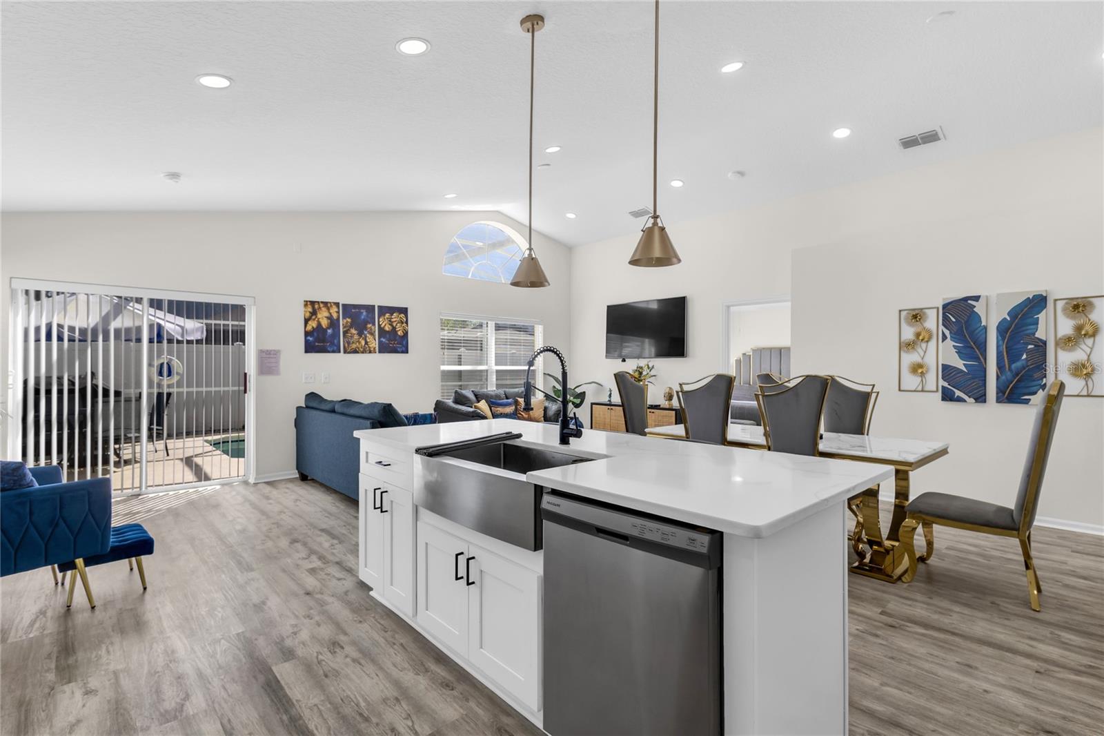 Image 10 of 32 For 458 Hollingshead Loop