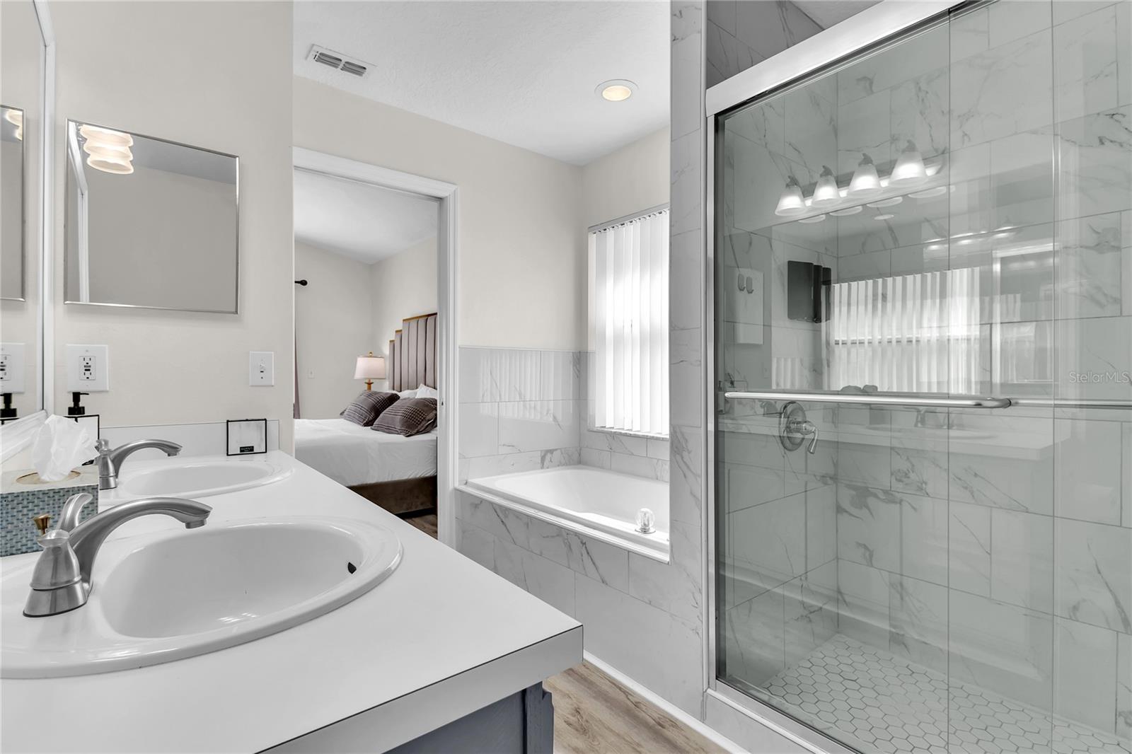 Image 21 of 32 For 458 Hollingshead Loop